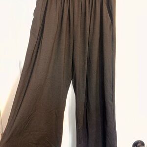 Elegant Black Wide-Leg Yoga Pants